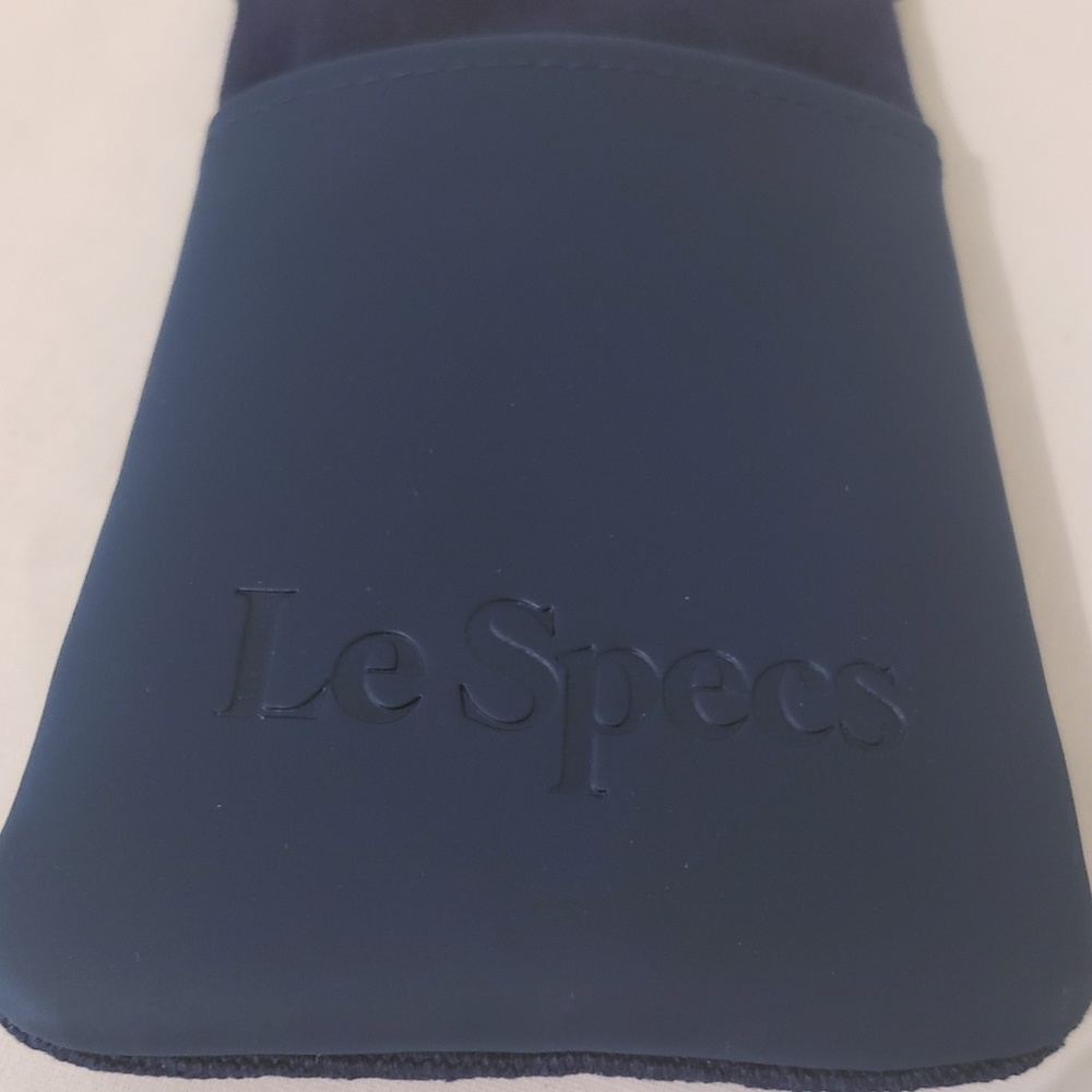 Le Specs Echo 50mm Modified Cat Eye Sunglasses NIB - Picture 2 of 3